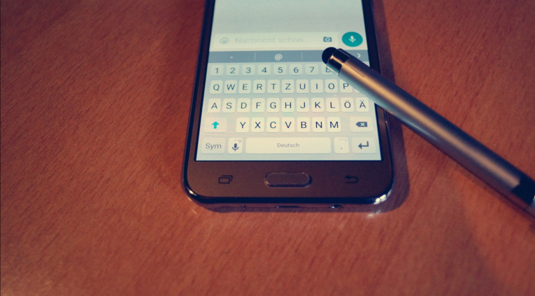 Whatsapp: Giro di vite contro catene e bufale Whatsapp: Giro di vite contro catene e bufale