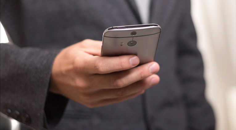La rivincita degli SMS La rivincita degli SMS