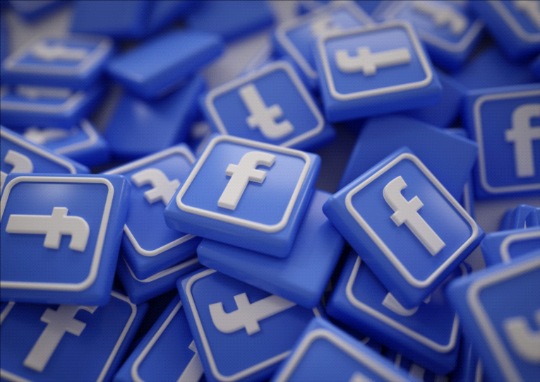 Facebook: Perché ci arrivano in continuazione messaggi spam? Facebook: Perché ci arrivano in continuazione messaggi spam?